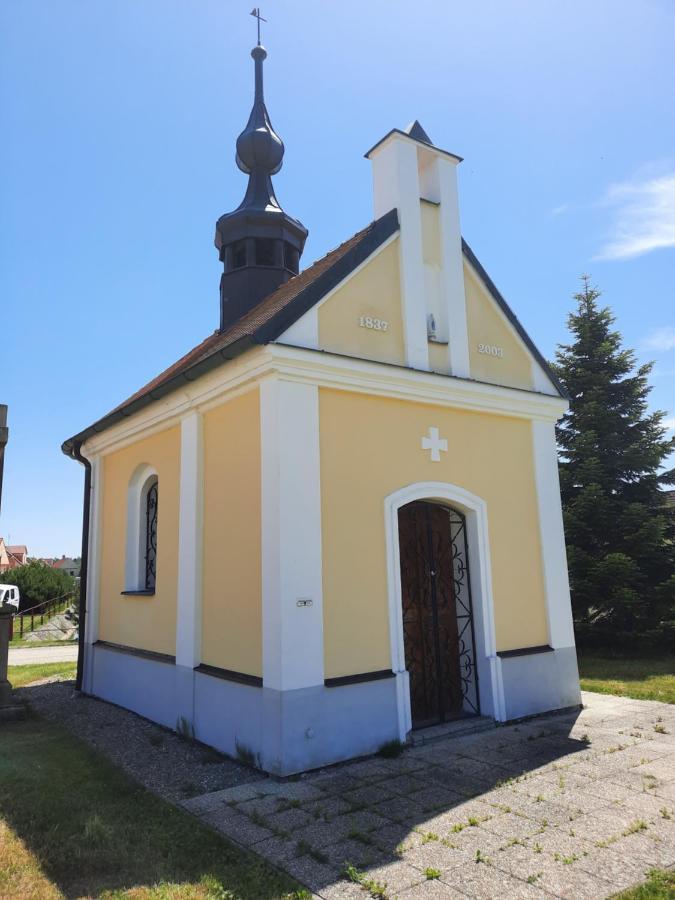 Statek Kwatera prywatna Zisov