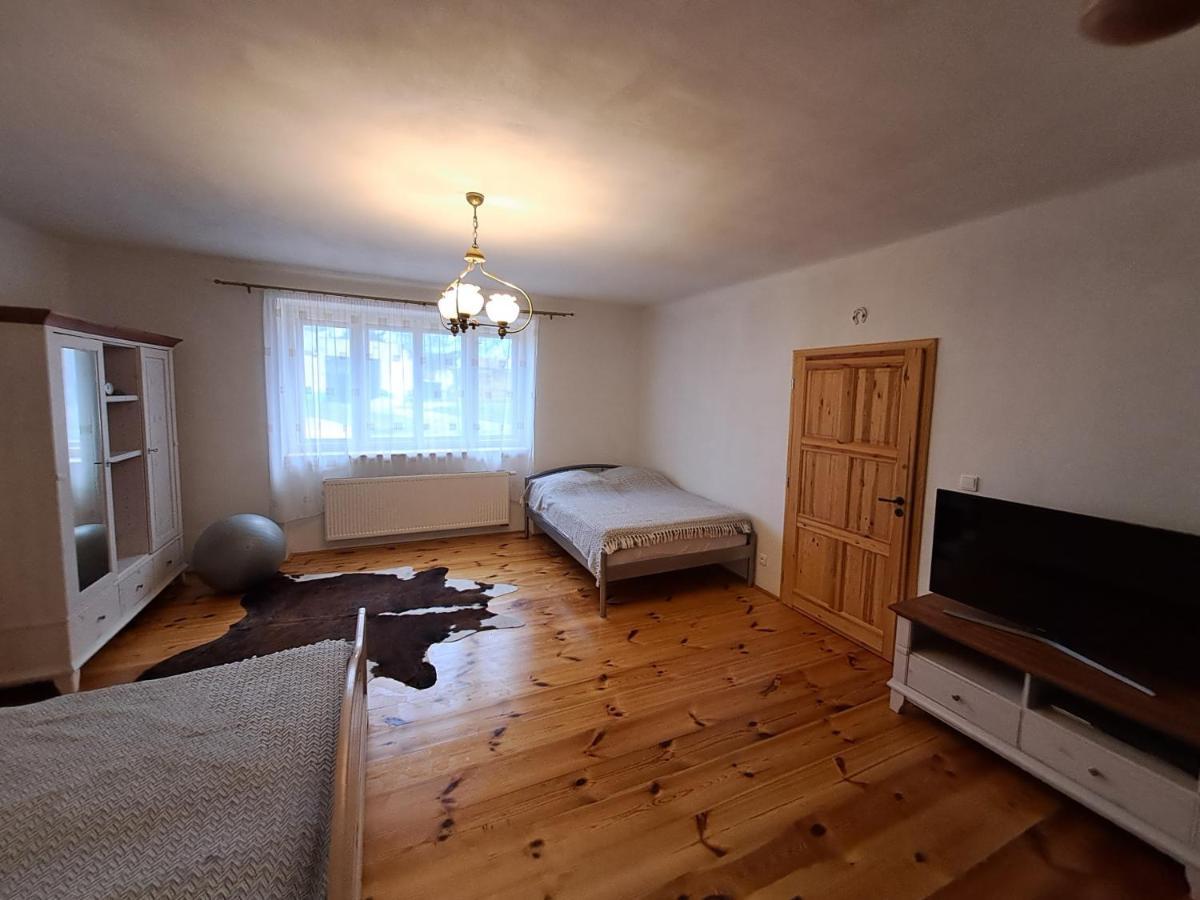Statek Kwatera prywatna Zisov